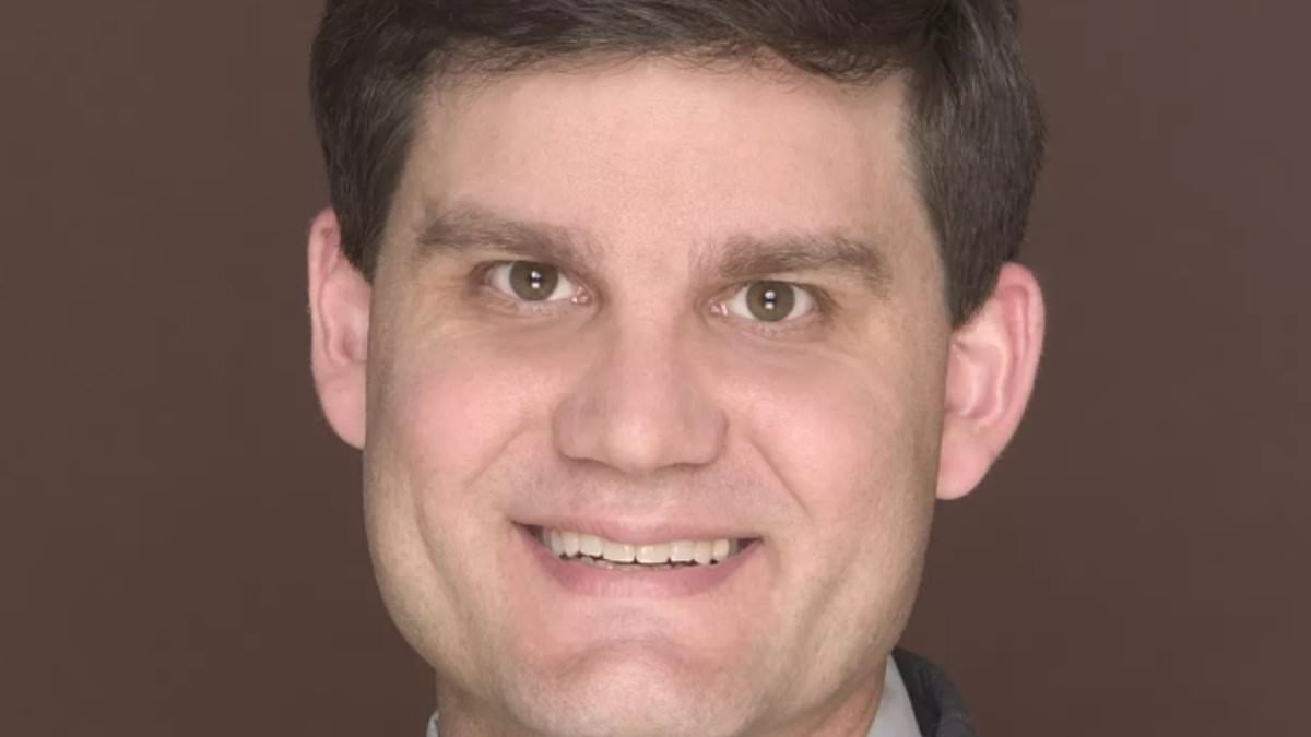 'Hollywood movie exec Jason Constantine dead at 55 after heartbreaking health battle