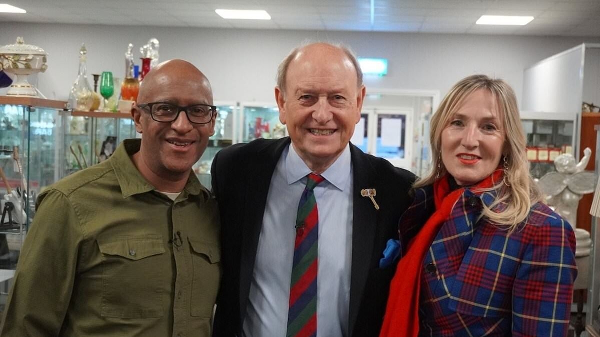 Bargain Hunt host announces his 'last episode' has already aired in emotional post - as BBC fans make desperate plea