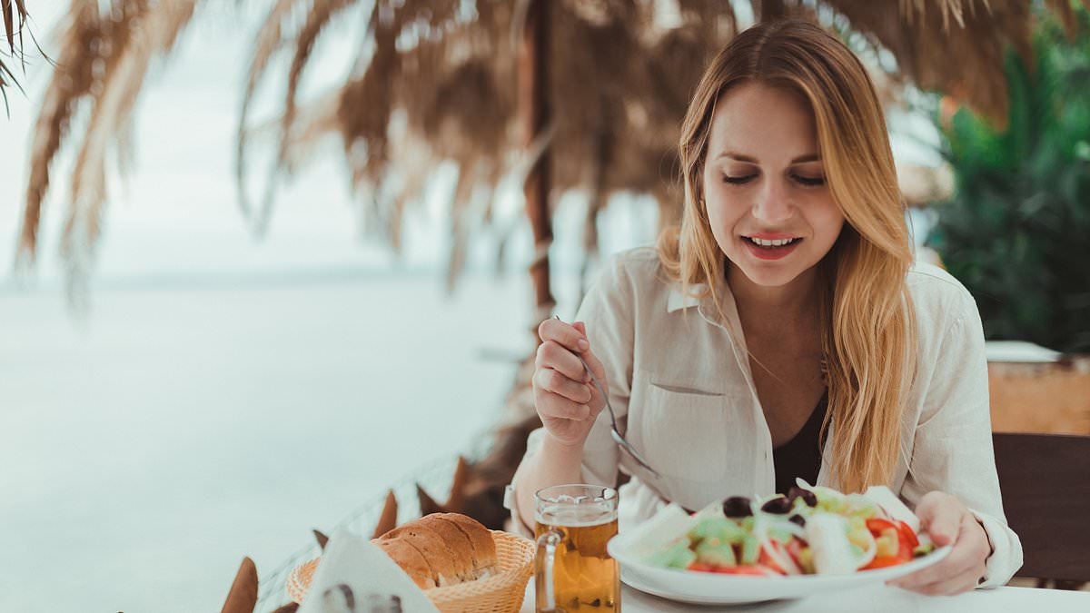 FDA issues urgent warning over salads that contain deadly diarrhea-causing germ