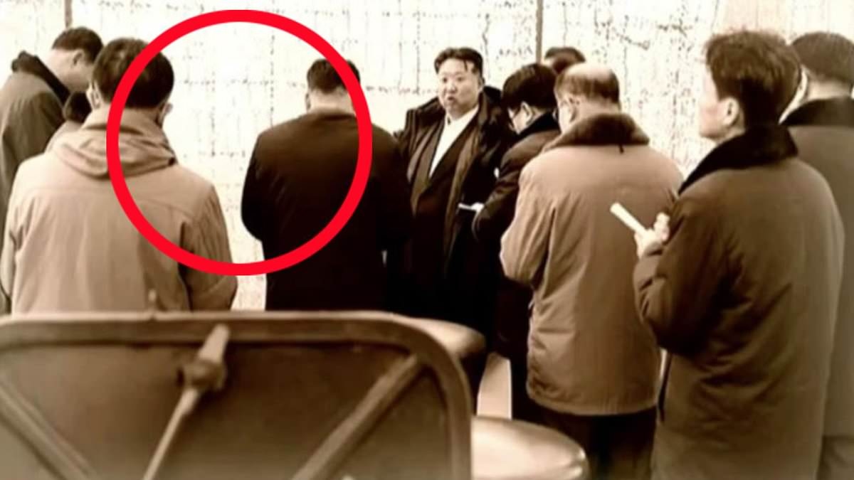 Top North Korean commanders vanish from state media images