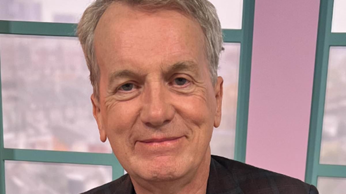EXCLUSIVE Sunday Brunch BANS guests from being photographed holding cutlery in case it celebrates knife crime, Frank Skinner says