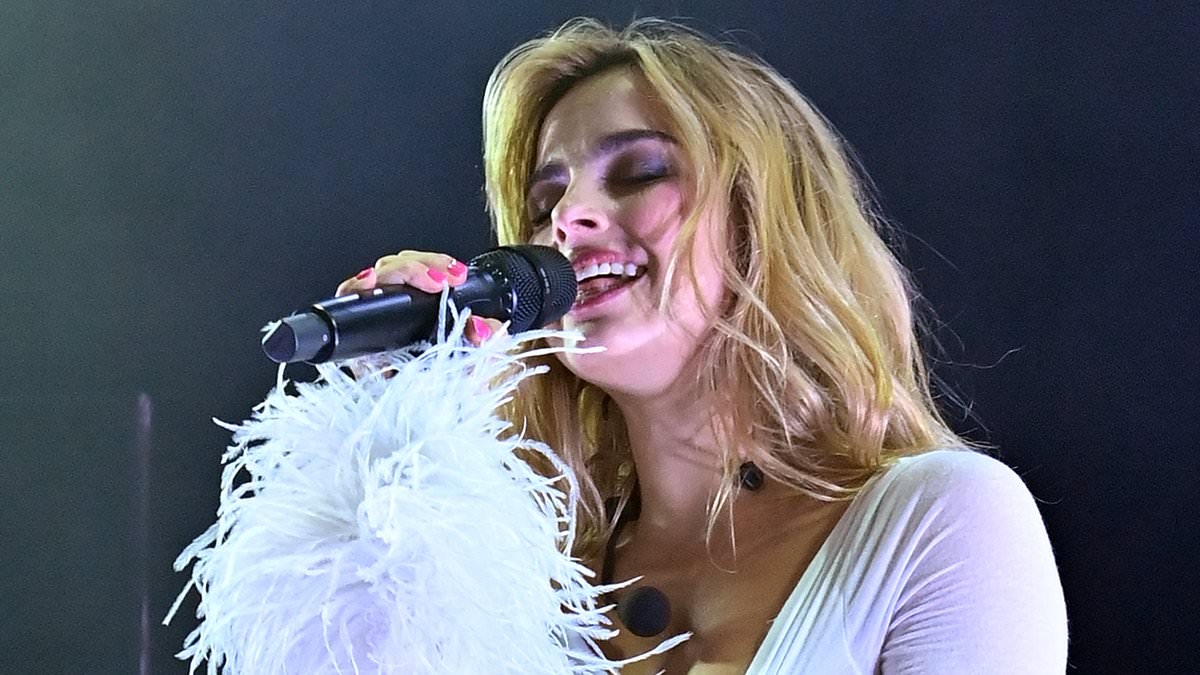 Fans furious over detail in Addison Rae's Aussie tour