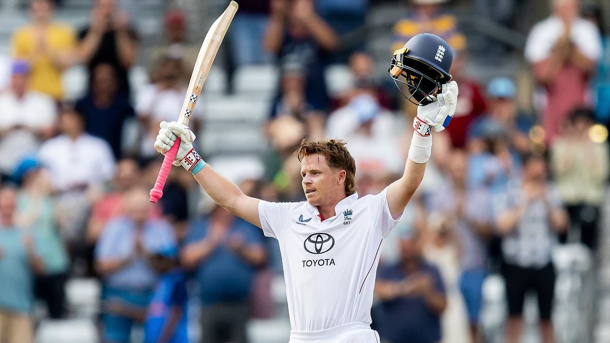 Ben Duckett hails Ollie Pope's century heroics under pressure after ignoring 'outside noise' over his England place
