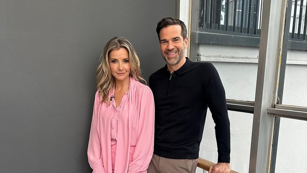 EXCLUSIVE Helen Skelton's romance with Gethin Jones hots up as she sells one of two homes she had with ex husband