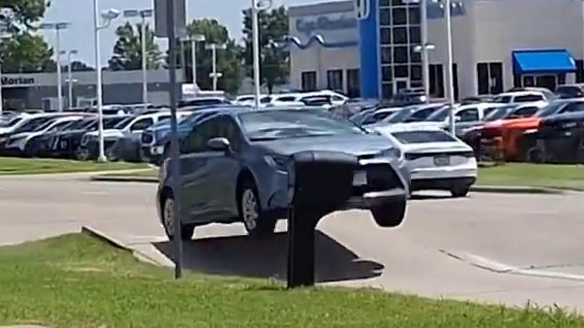 Terrifying video shows melting road explode under midwestern heatwave