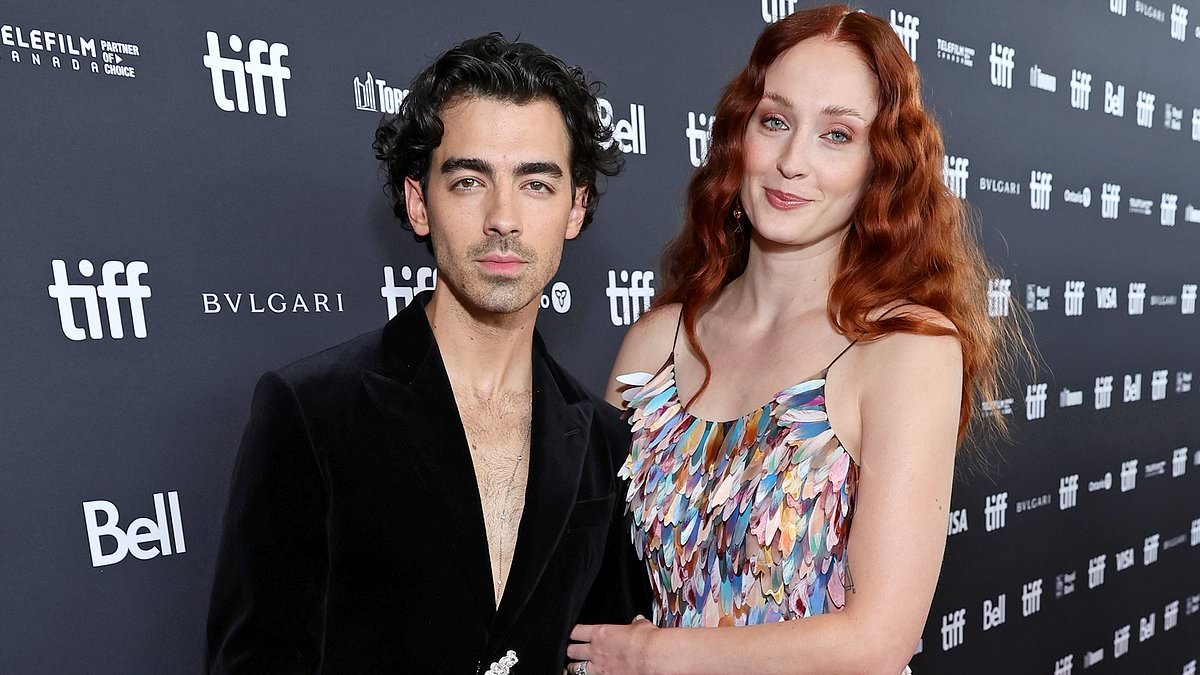 Joe Jonas and ex Sophie Turner spotted TOGETHER after split rumors with boyfriend Peregrine Pearson