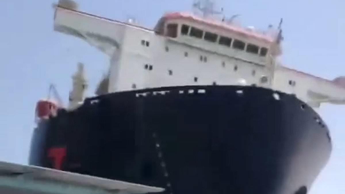 Horror as 700ft cargo ship crunches into Suez Canal port