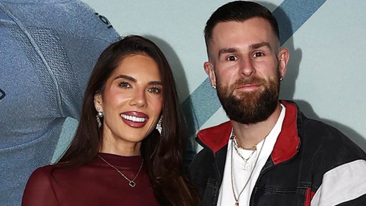 That's cheeky! Amy Castano shares steamy late night image of naked boyfriend Aaron Evans