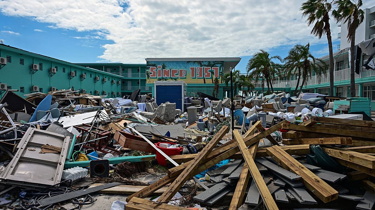 Florida resort that faced hurricanes to be demolished and rebuilt