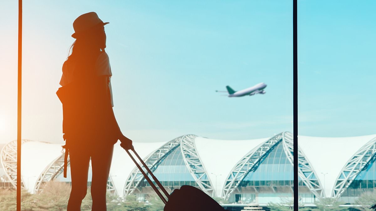 Free upgrades are more likely to be given out at a specific time BEFORE boarding, reveals travel expert
