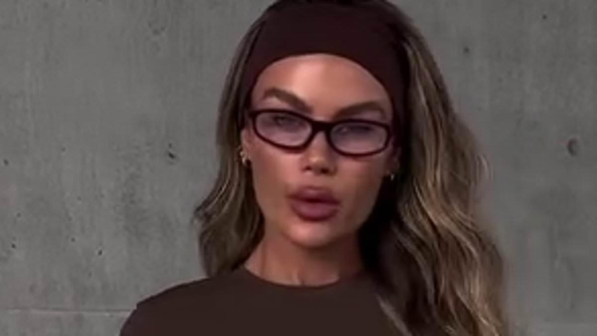 Skye Wheatley stuns onlookers as she flaunts her insane figure in bodysuit with impromptu street fashion show