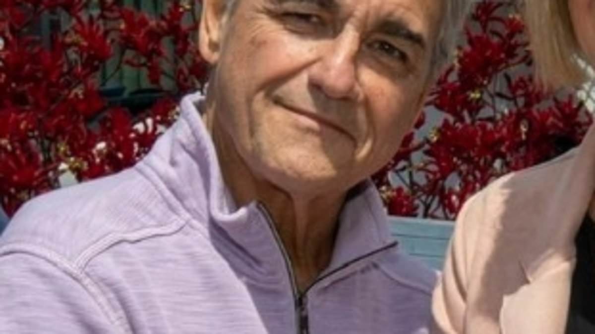 Top advisor is detained 'for having t-shirt with a political message' after returning from Turks and Caicos