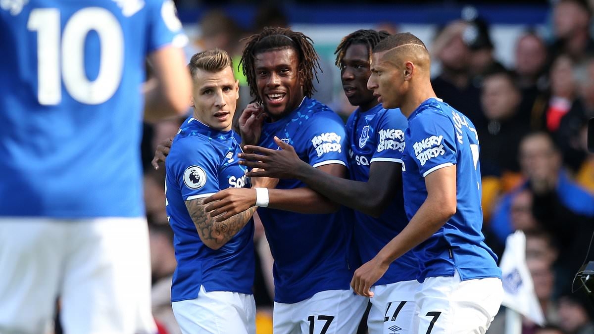Man United 'are given a two-week window' to trigger former Everton flop's £44m release clause - as Arsenal 'join the race' for striker