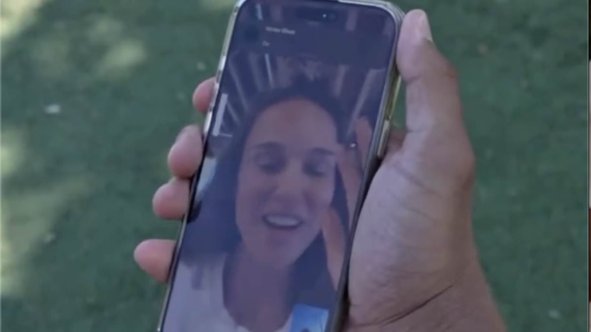Natalie Portman's rarely seen son, 13, calls in mom to impress YouTube star