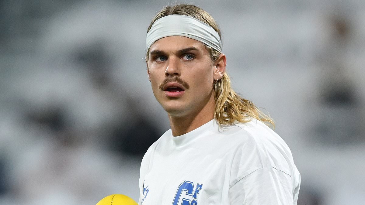 Mystery surrounds AFL heartthrob Bailey Smith after he blocked several Love Island stars: 'I've never met him'