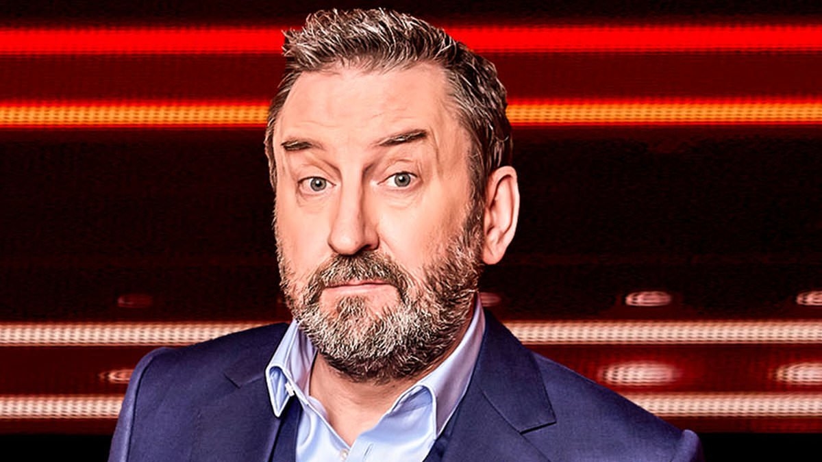 The 1% Club's mind-boggling family question wipes out 32 players and leaves Lee Mack gasping 'that is massive!' - but can you beat the odds and get it right?