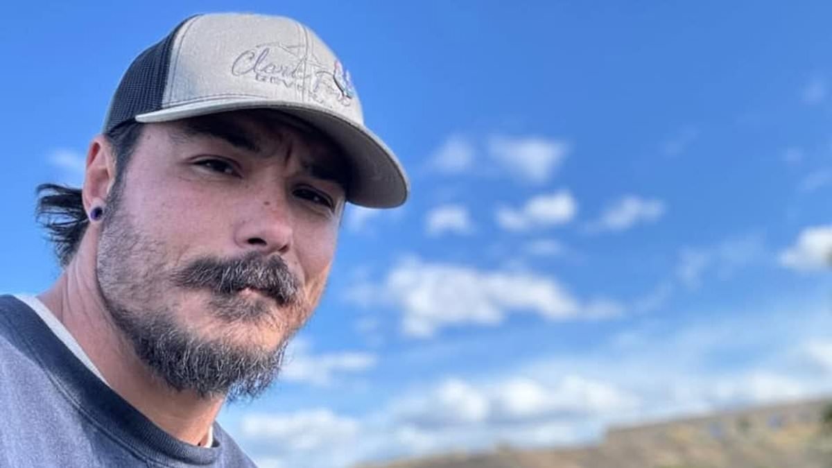 He's the ex-commando who 'suffocated his three kids' and has evaded cops for weeks. But an expert says he knows exactly what his plan is... and where he's hiding