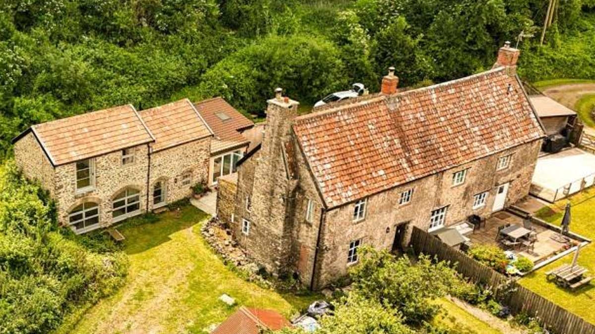 Stunning semi-detached house with VERY good transport links and glorious surroundings could be yours for £475,000 - but it comes with a massive catch