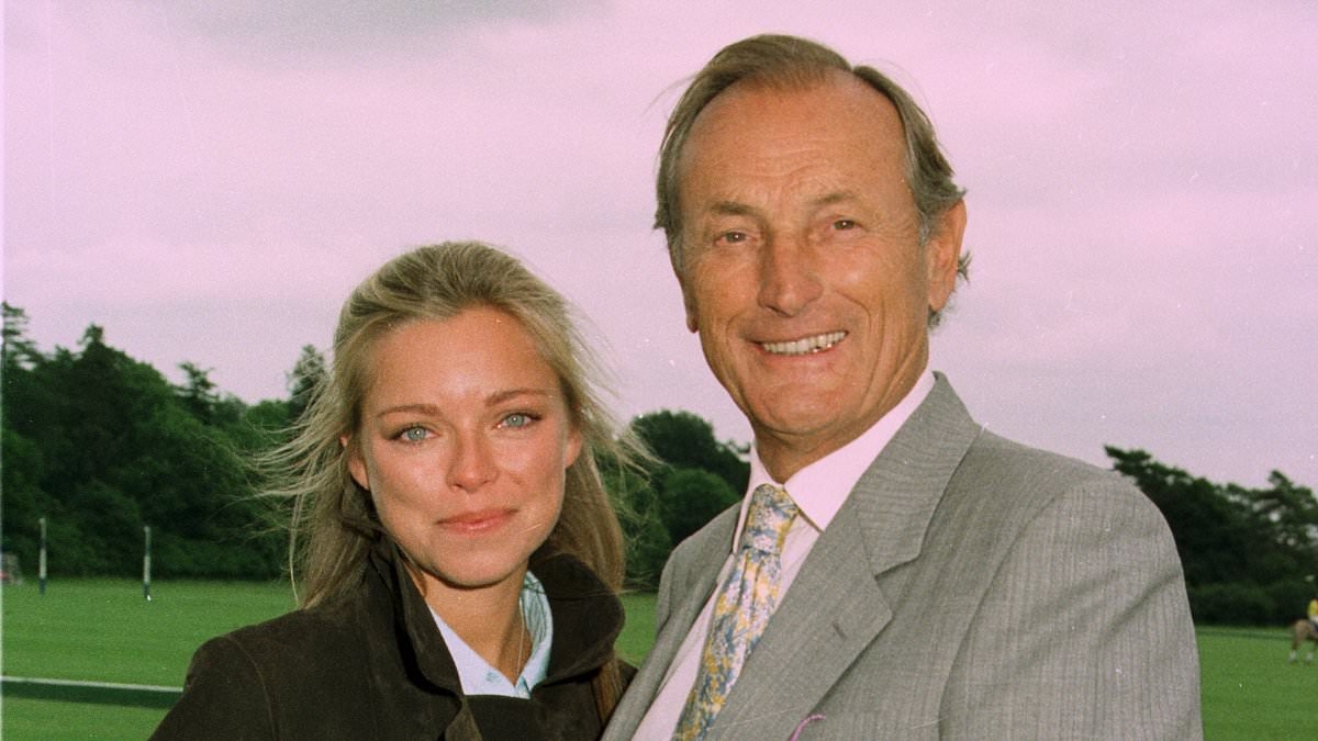 Coupling star Sarah Alexander's former lover Gerald Harper dies aged 96 as tributes pour in for Hadleigh actor