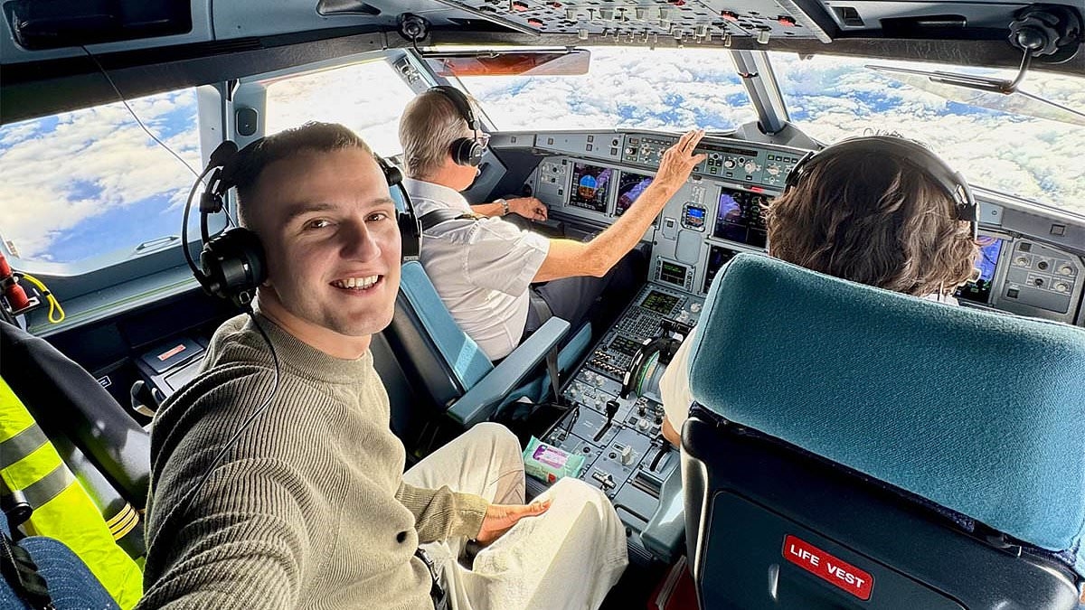 How to bag a bargain in premium economy: Here's how to get up to 63 per cent off your holiday flights - with extra leg room, superior food and speedier boarding too