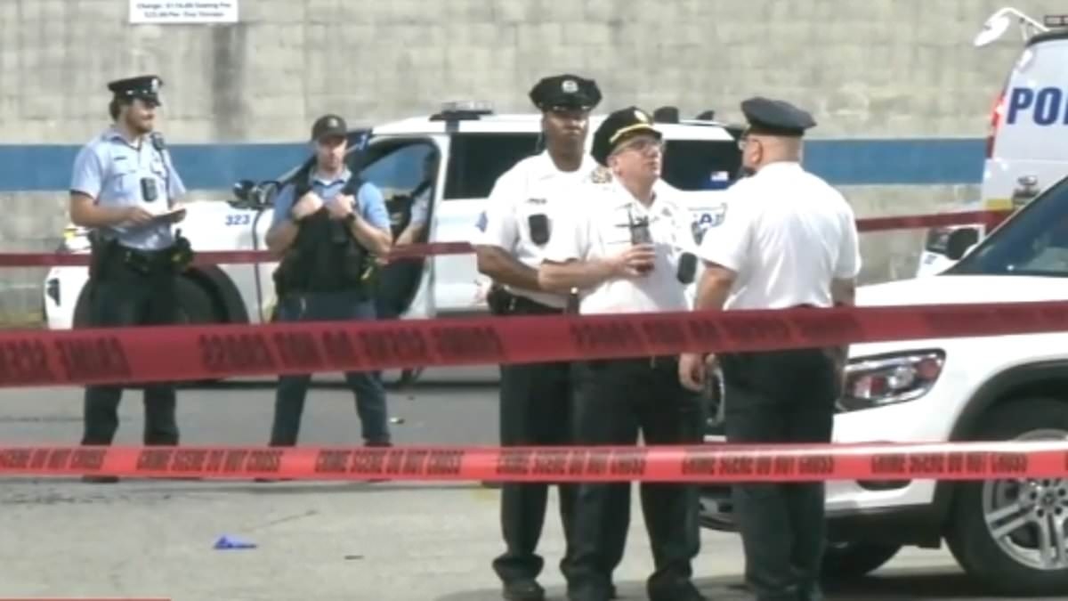 BREAKING NEWS Fourth of July bloodbath as mass shooting at bar sees 11 sprayed with bullets