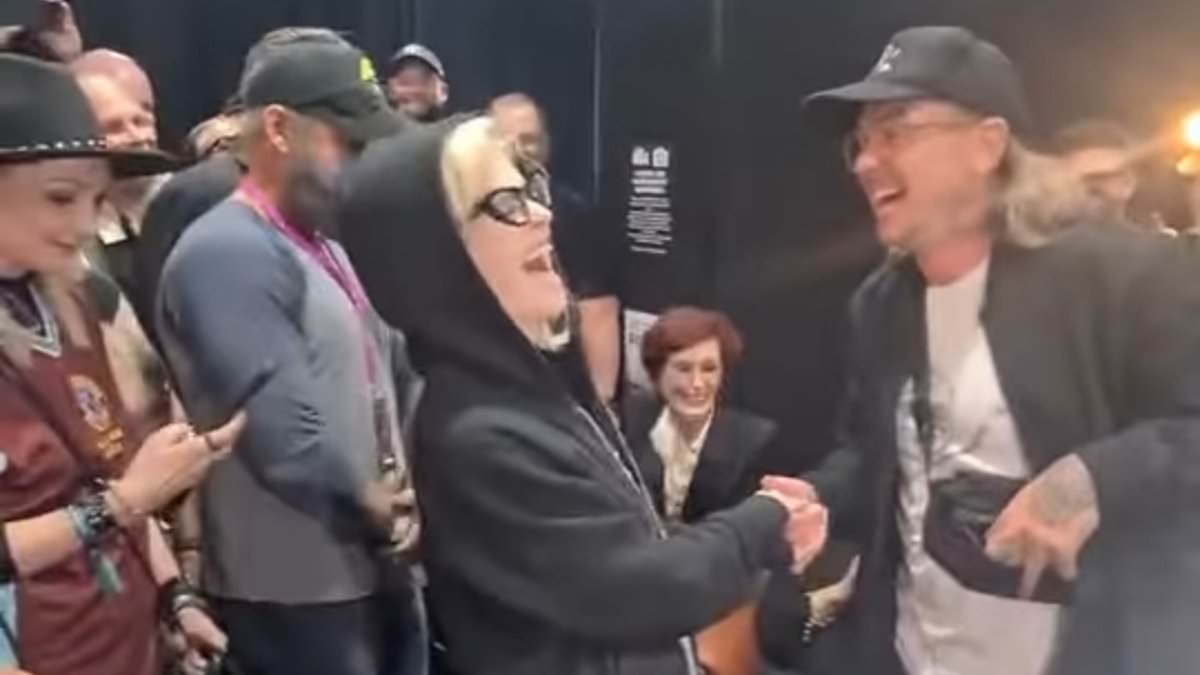 BREAKING NEWS Kelly Osbourne is engaged! Ozzy Osbourne's daughter is shocked as her boyfriend Sid Wilson gets down on one knee backstage at her rockstar dad's final gig