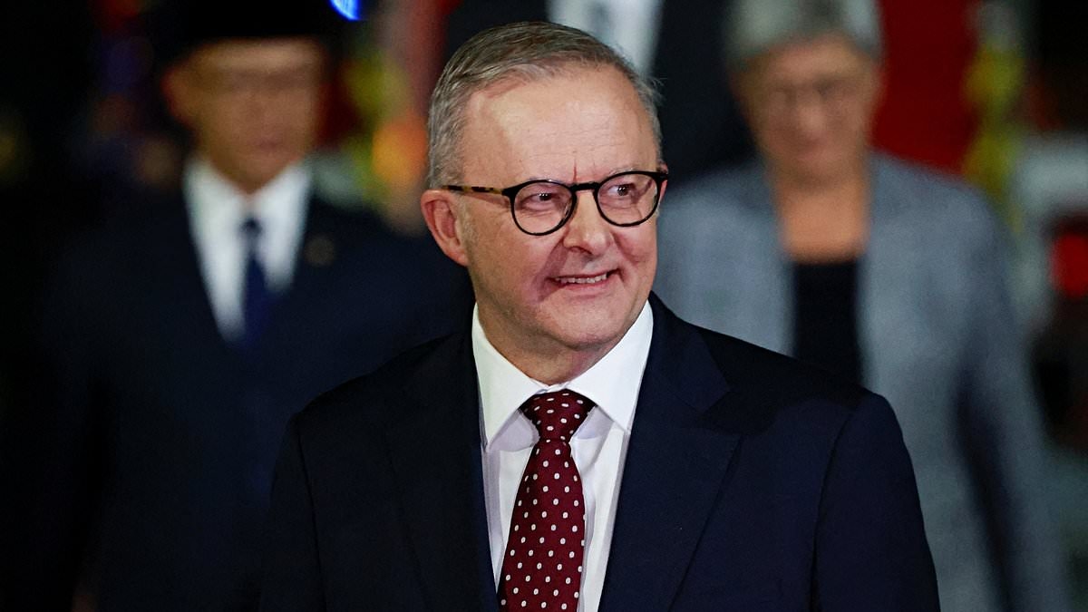 Anthony Albanese scores major win in super tax overhaul as surprise group reveals they support the change