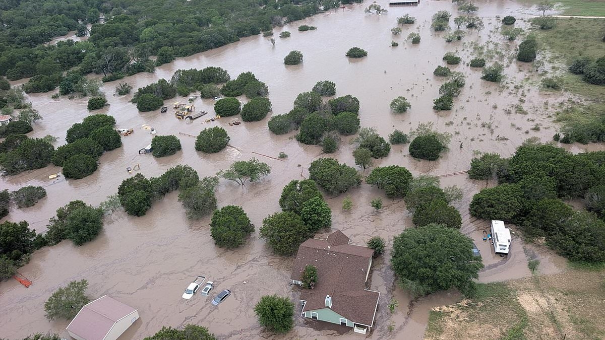 White House blasts 'uninformed Democrats' who blamed Texas floods on Trump