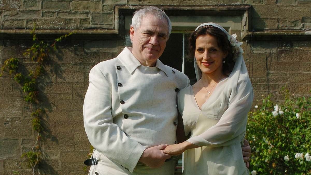 Movie star Brian Cox reveals he and his wife live in separate homes since relocating to London
