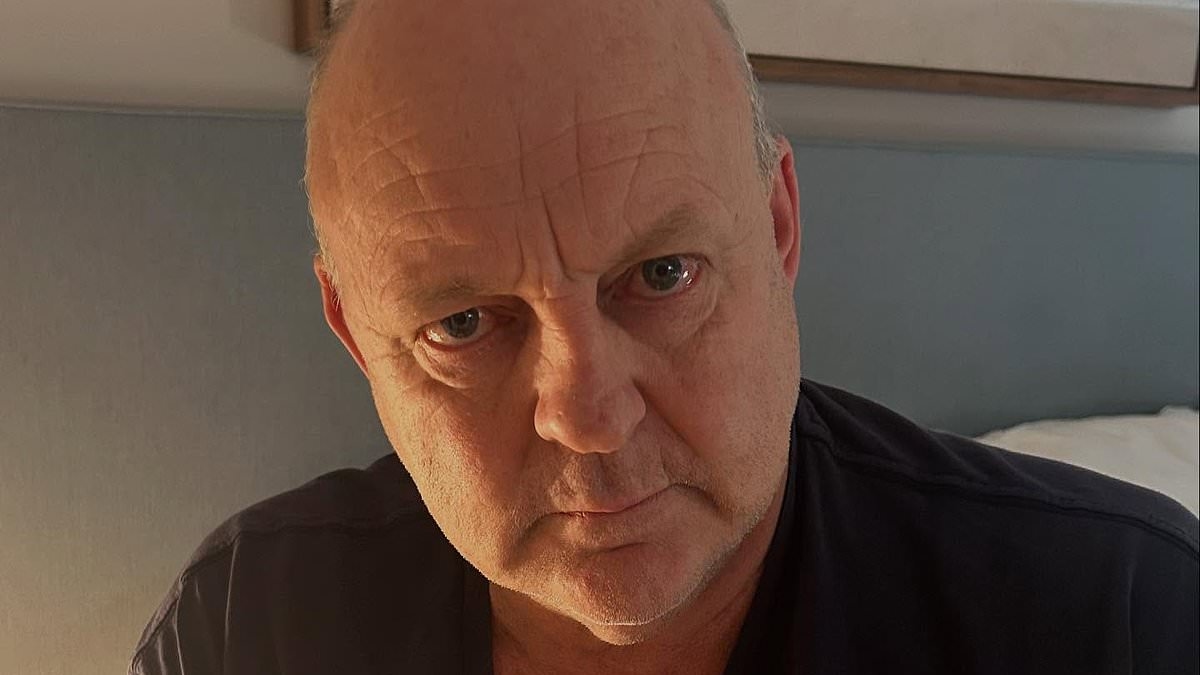Billy Brownless stuns girlfriend with shock 'relationship question' during romantic anniversary getaway