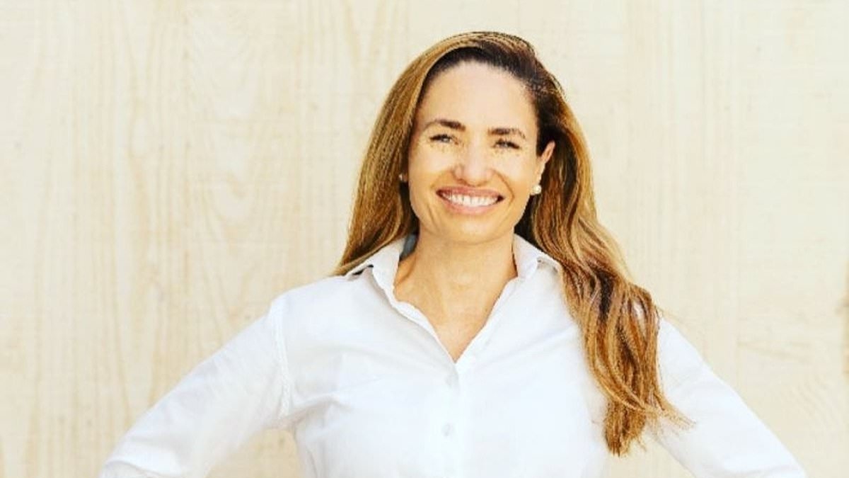 Unhinged mayor delivers extraordinary response after FOUR councillors quit within hours of each other - before she bizarrely talks herself up