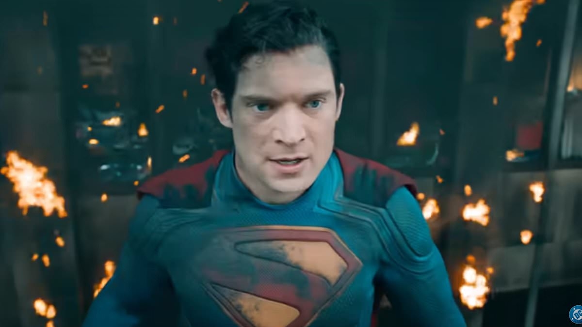 Superman first reviews are largely positive though some call it 'overstuffed' and 'all over the place'