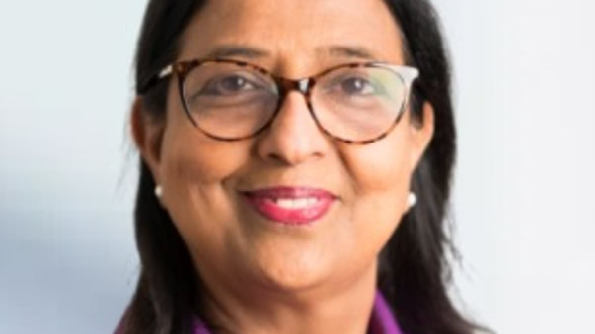 Consultant gynaecologist who 'went on warpath' towards terrified pregnant mother amid row over C-section and using forceps as she gave birth is suspended