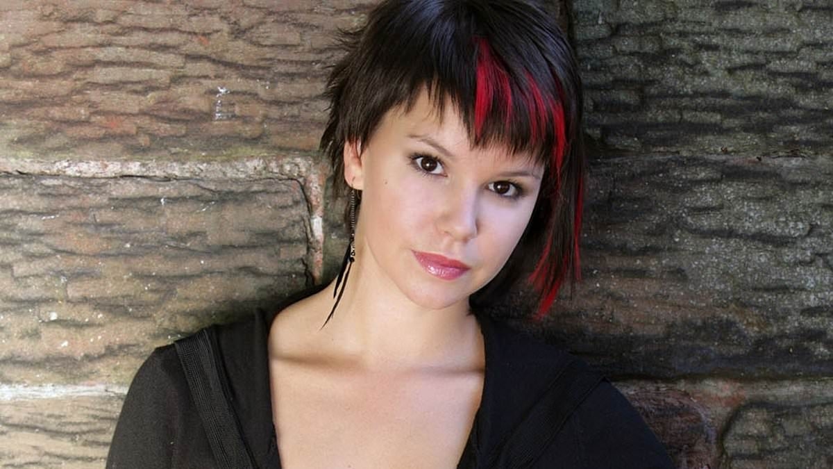 Hollyoaks actress looks unrecognisable 20 years after her first episode - as she praises soap for ‘changing the course of her life forever'