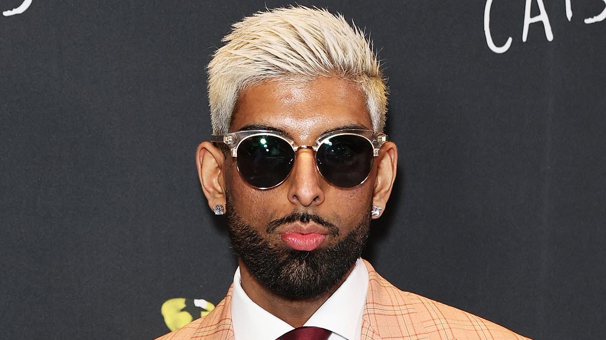 Awkward moment Aussie stylist accidentally gets sent scathing message slamming his red carpet look
