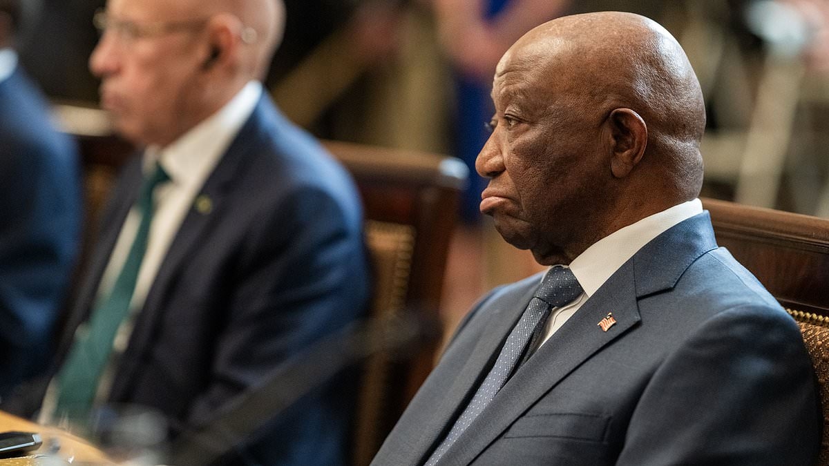 Awkward silence after Trump praises Liberian president's English