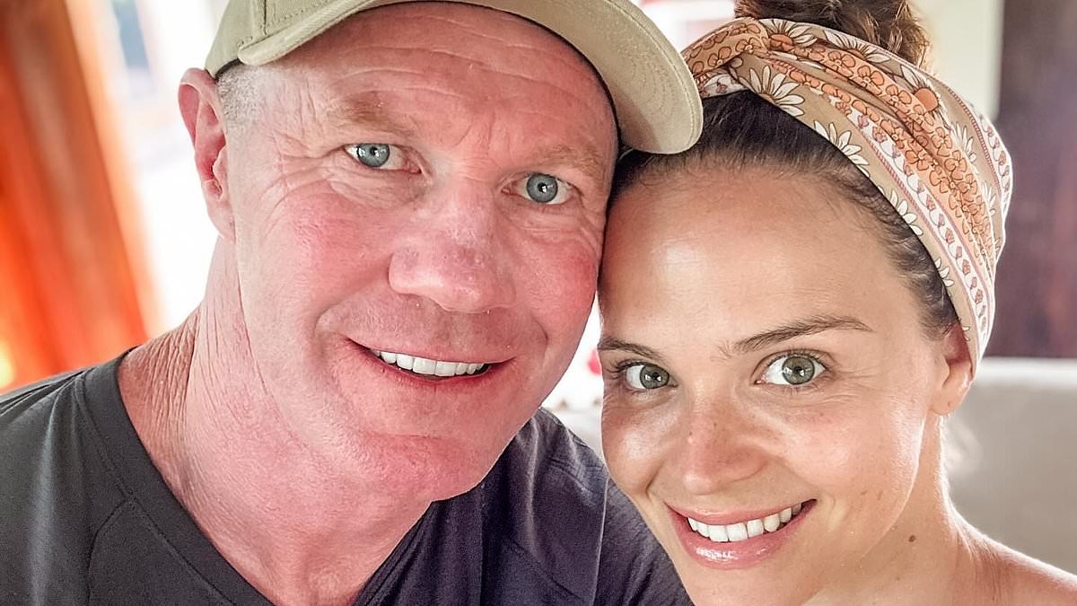 AFL legend Barry Hall and wife Lauren Brant have a very public 'domestic dispute' on social media