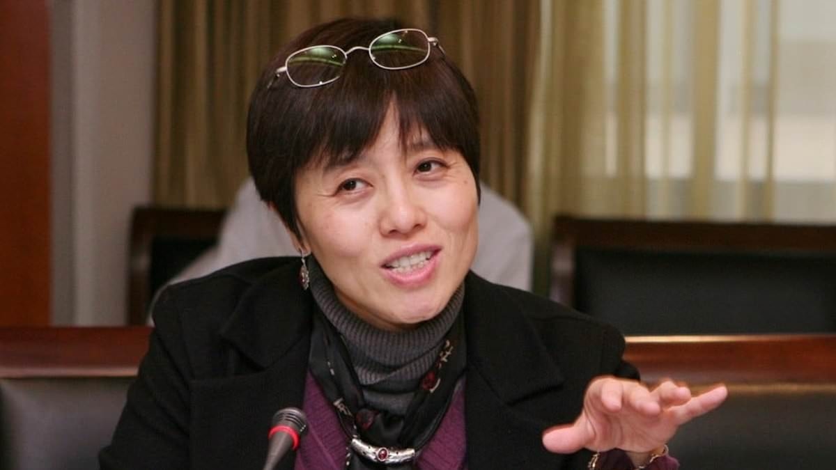 Family of Chinese scientist speaks out after she committed suicide amid probe into research
