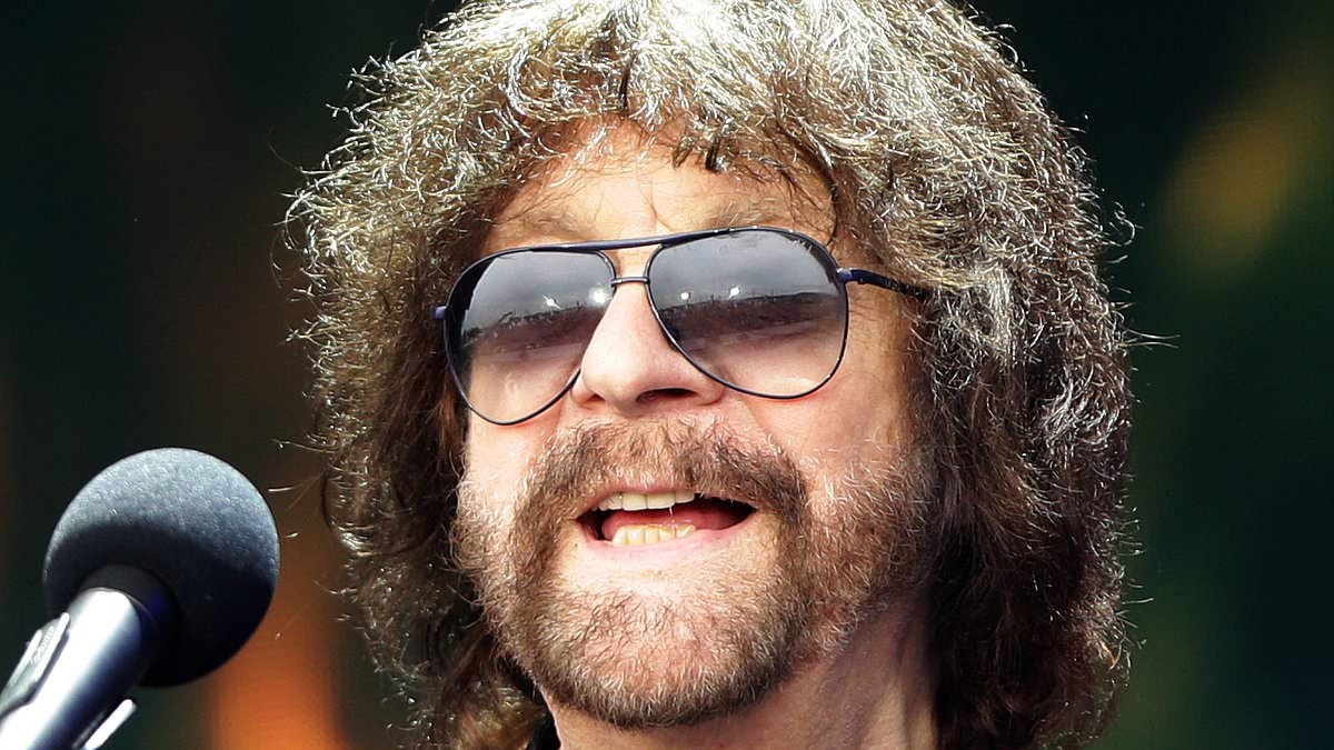 Disappointed fans slam BST Hyde Park for cancelling final day as ELO pull out of headline slot amid fears for Jeff Lynne's health