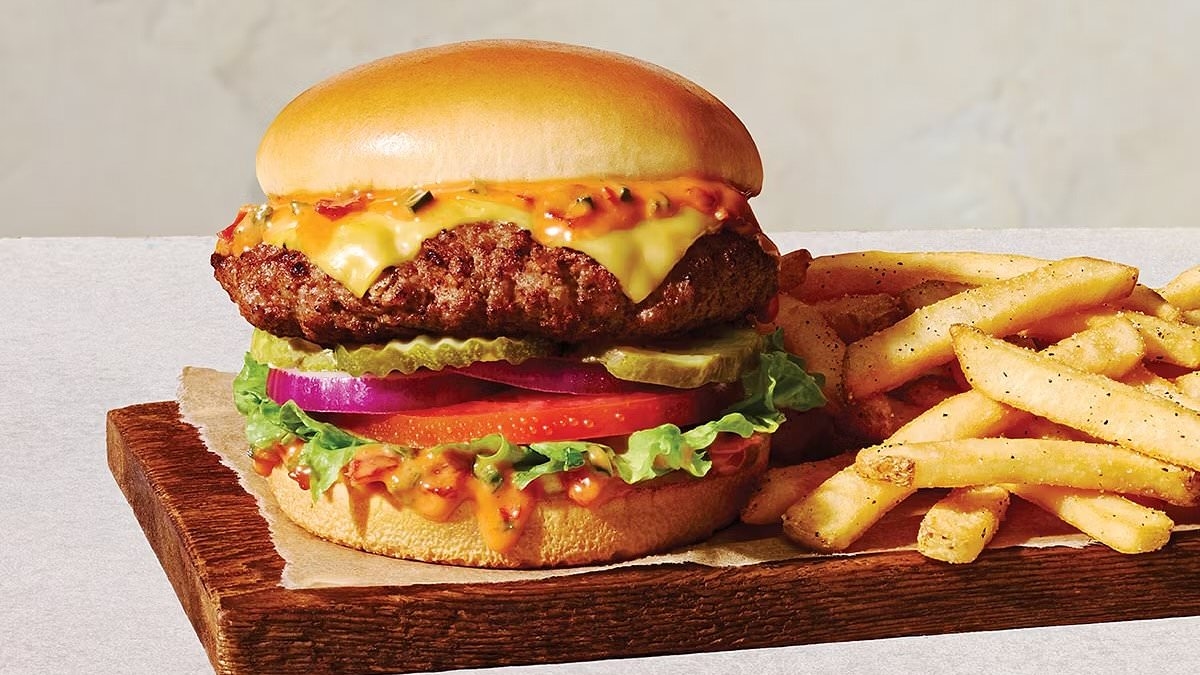 Applebee's unveils new summer menu