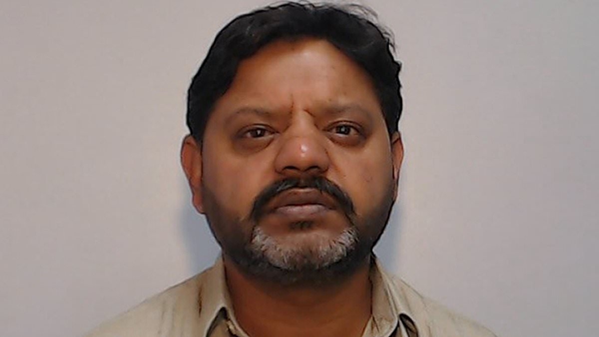 Rochdale grooming gang paedophile who groomed young girls to use as 'sex slaves' feared to have fled the UK