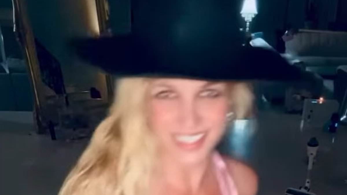 BREAKING NEWS Britney Spears makes wild claim she's 'adopted a baby girl' and reveals name... but fans are not convinced