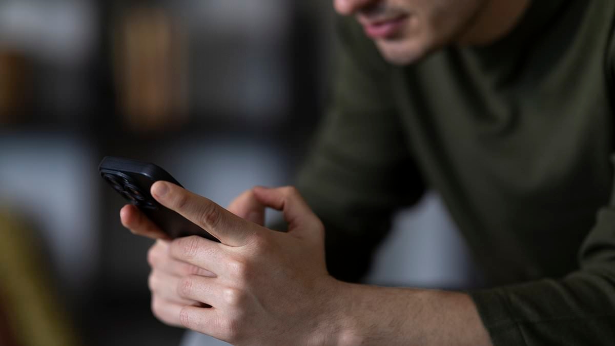 Deceitful trick married men are using to bamboozle OnlyFans models