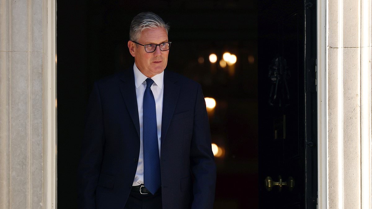 Brits' immigration fears at highest level since Brexit referendum - with issue now seen as bigger than stalling economy