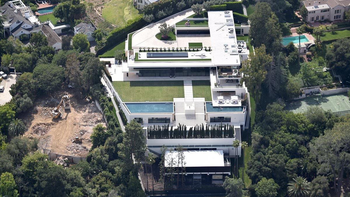 Billionaires Jay-Z and Beyoncé raise eyebrows as they make a curious move on their $88M Bel Air mansion