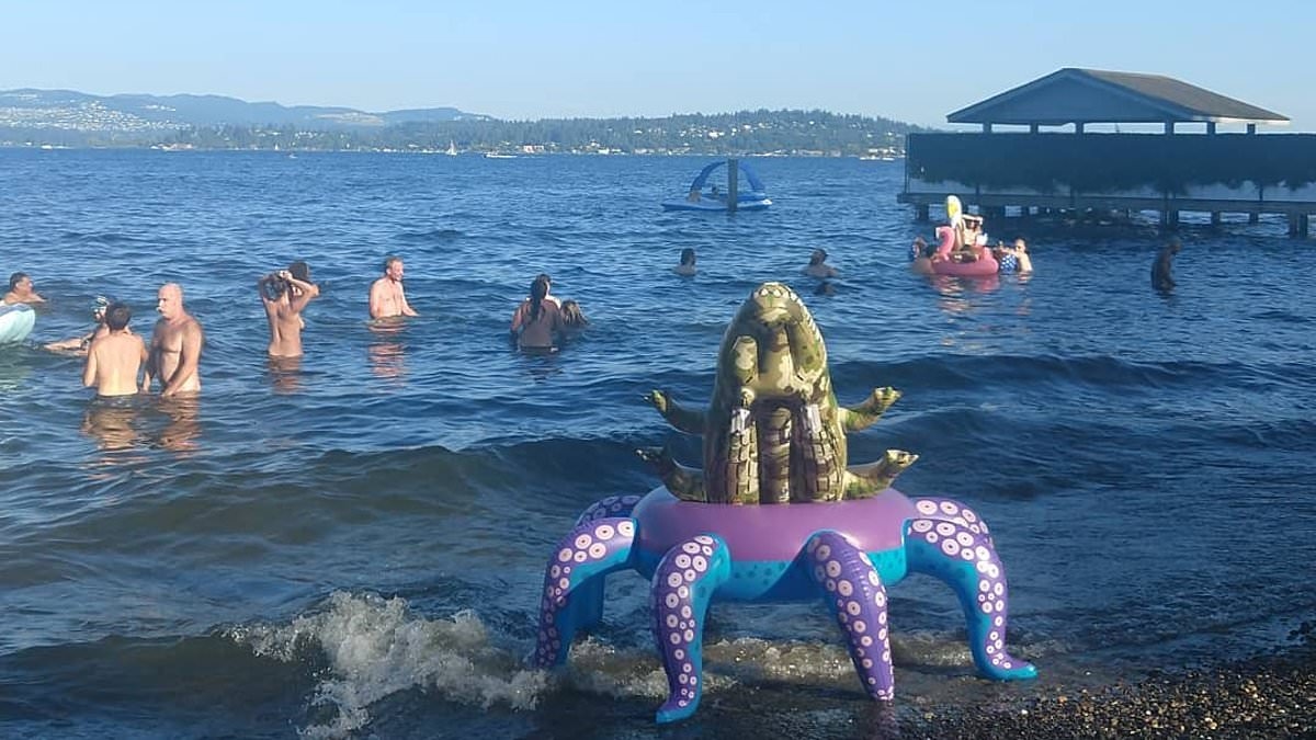 Judge orders famous Seattle nude beach closed because people keep having sex in public there