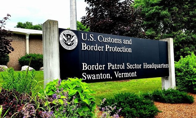 Federal agents arrest men trying to sneak across US-Canada border