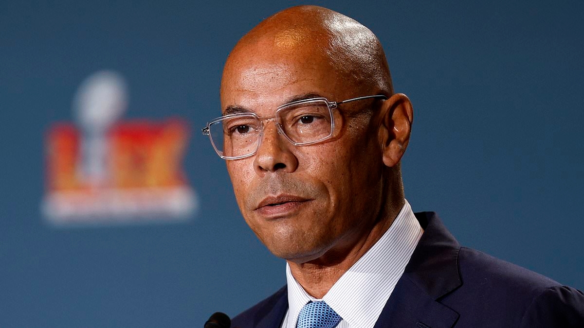 BREAKING NEWS NFL rocked as head of players' union Lloyd Howell Jr. resigns after string of controversies
