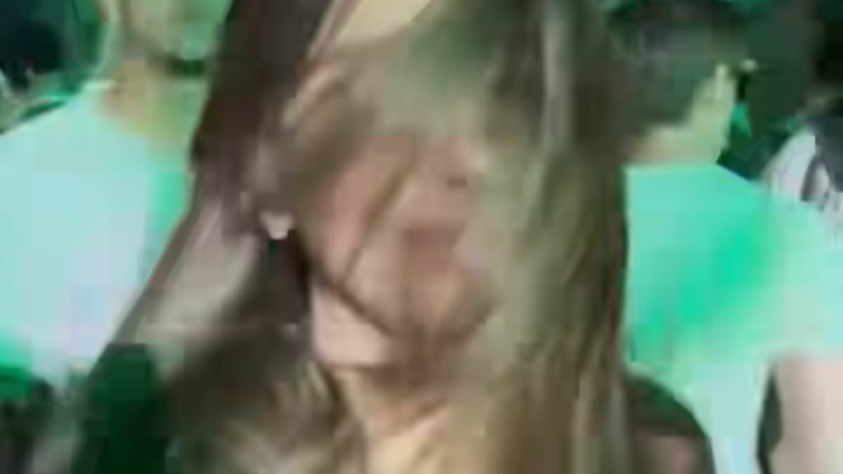 Sofia Vergara ditches VIP area to dance with the locals at nightclub in Ibiza