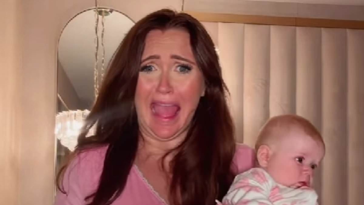 Charlotte Dawson hits back at cruel trolls telling her to lose post-partum weight with hilarious candid clip